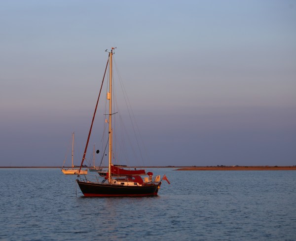 661F70E0-EFA3-42E6-BBE5-B08425149F22