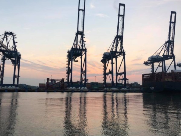 70E6942D-E460-41AA-96CB-FA4ABAE674D2