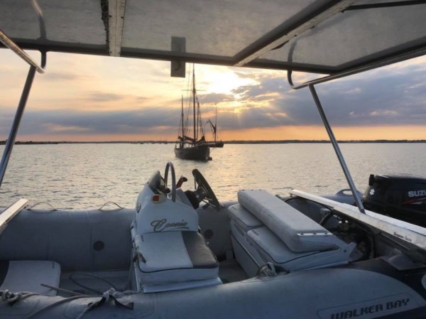 EAC0606C-C93F-4FCE-985F-25A4A3A7628B