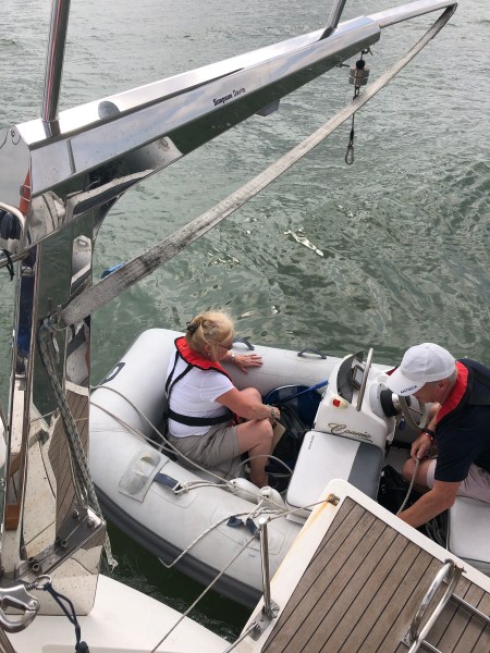 9F47220D-2F4E-4B73-88B4-5CDD8935E8E6