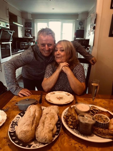 A1E8C26B-6DBF-4D27-B84A-A74ADAEF2A58